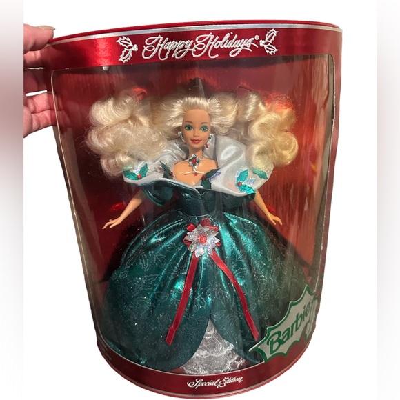 Holiday Barbie 1995 - Picture 1 of 5